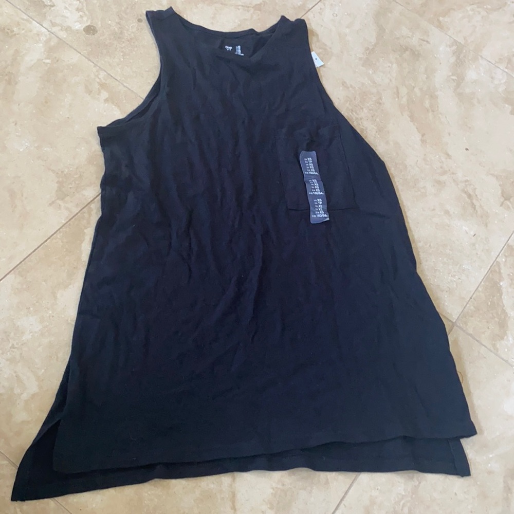 GAP crew neck flow top NWT